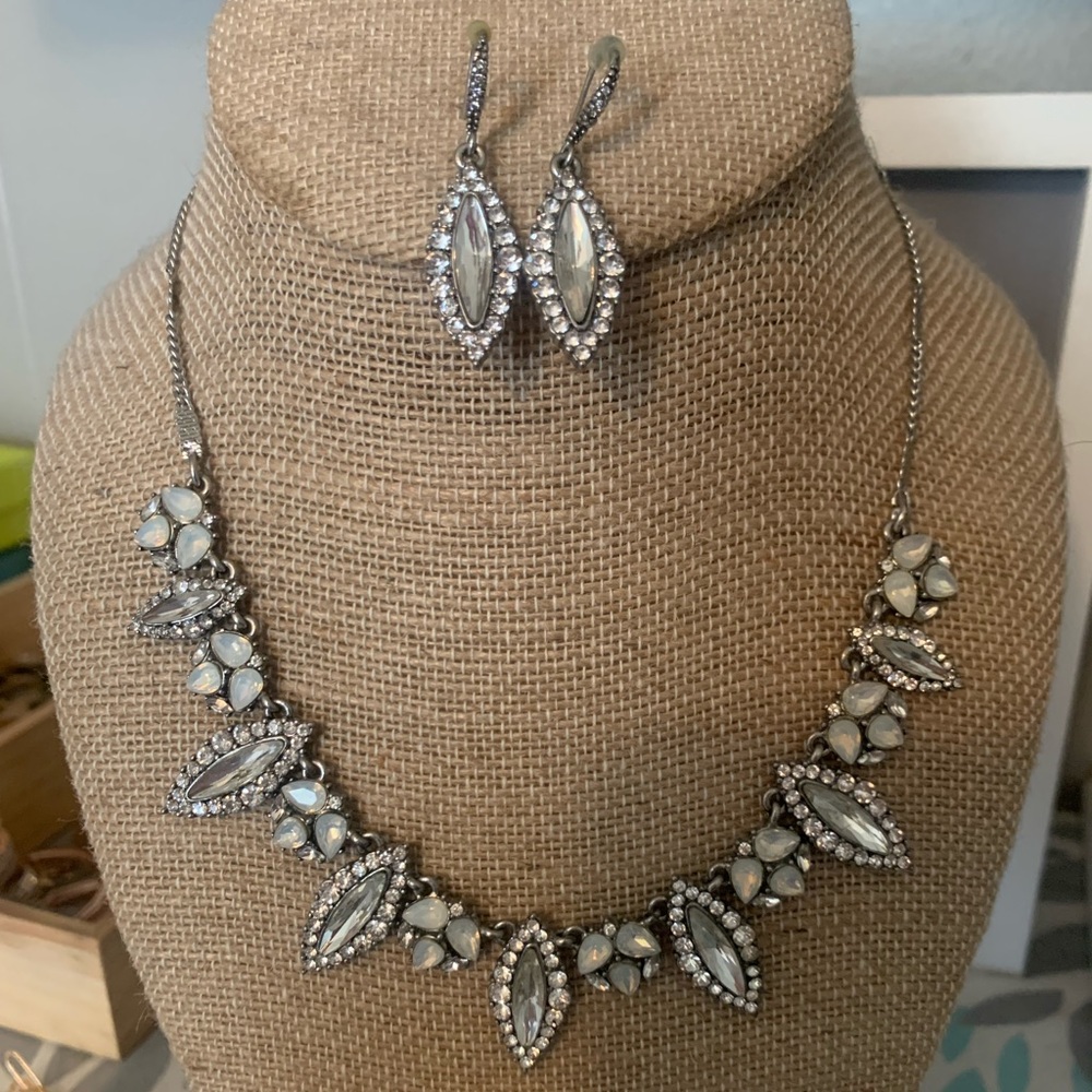 Chloe & Isabel set